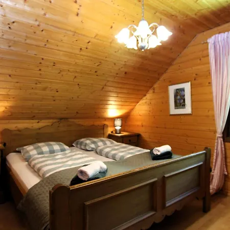 Mooshausl Ferienhaus Gnesau