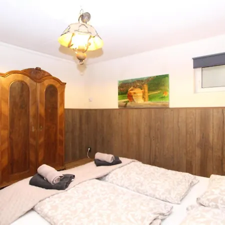 Mooshausl Ferienhaus Gnesau